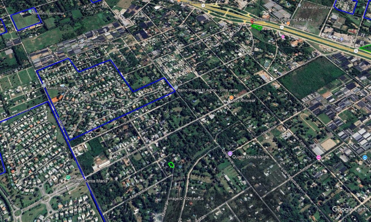 Lote muy arbolado en Loma Verde