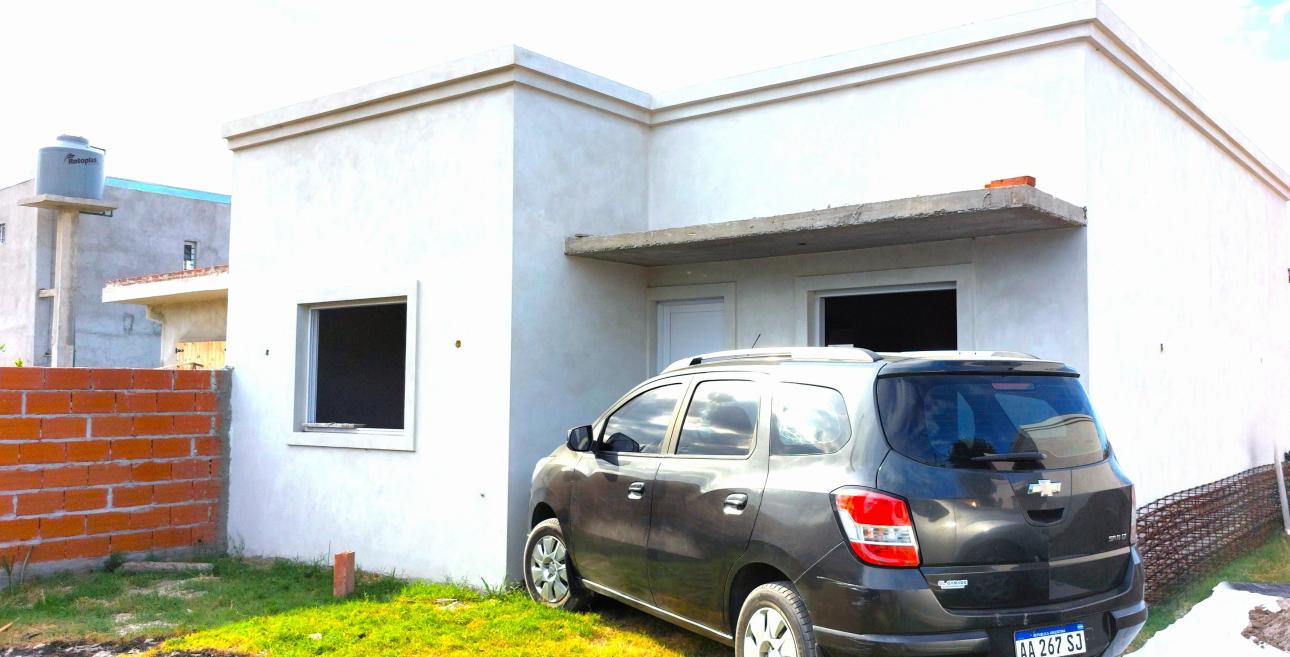 VENDIDO HERMOSAS CASAS PH DE 3 AMBIENTES CON COCHERA