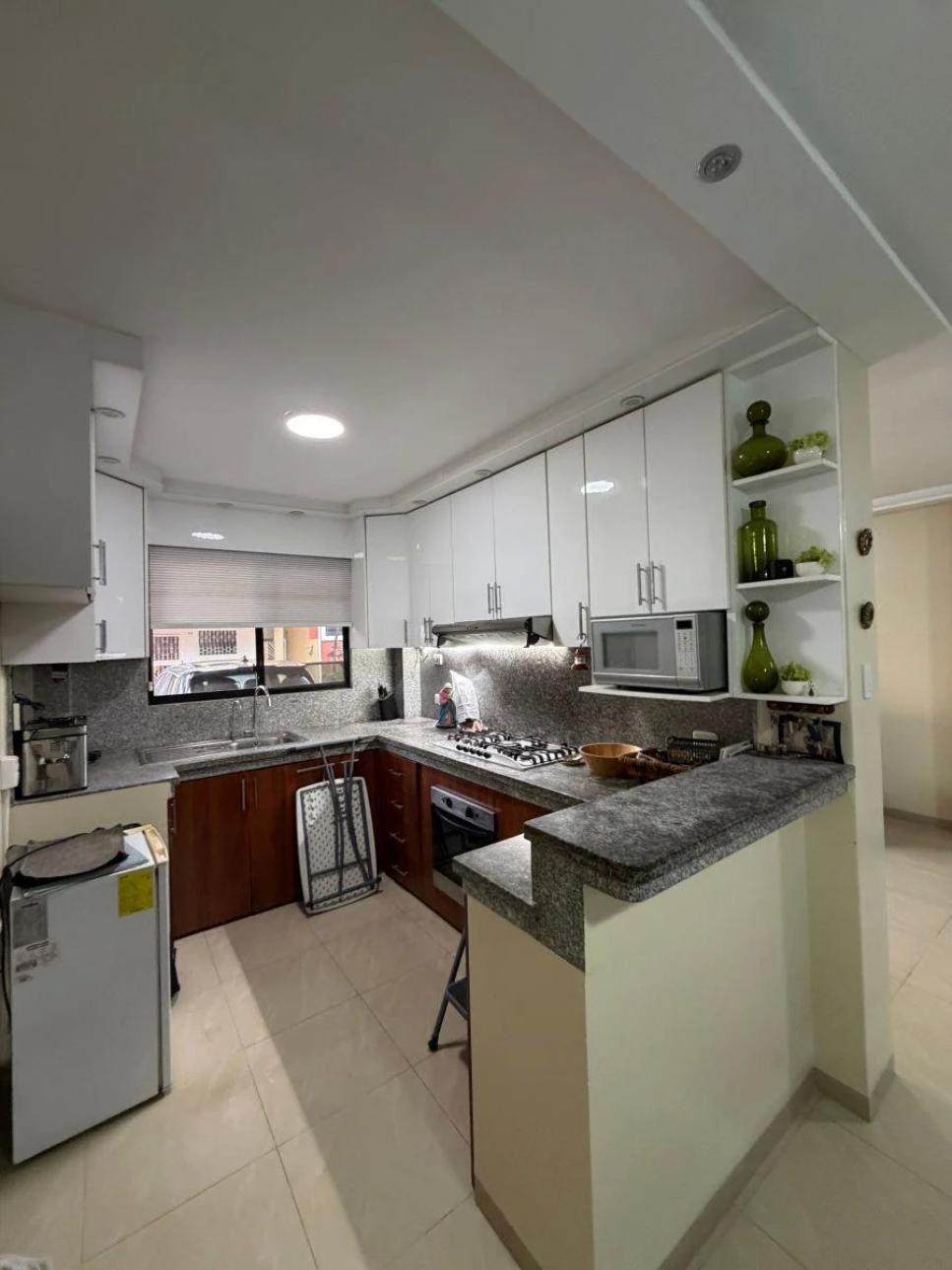 Hermosa casa de 3 dormitorios en urbanización privada