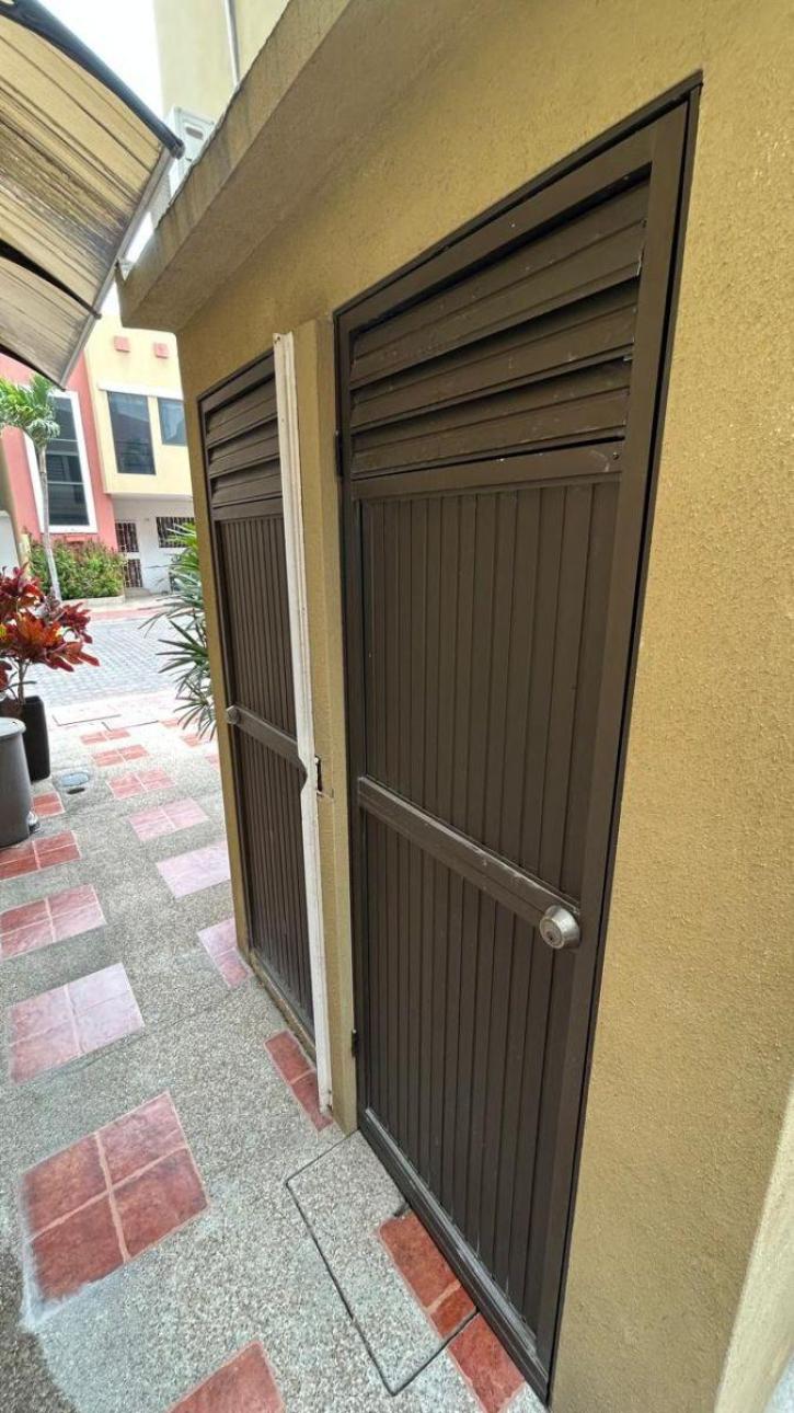 Hermosa casa de 3 dormitorios en urbanización privada