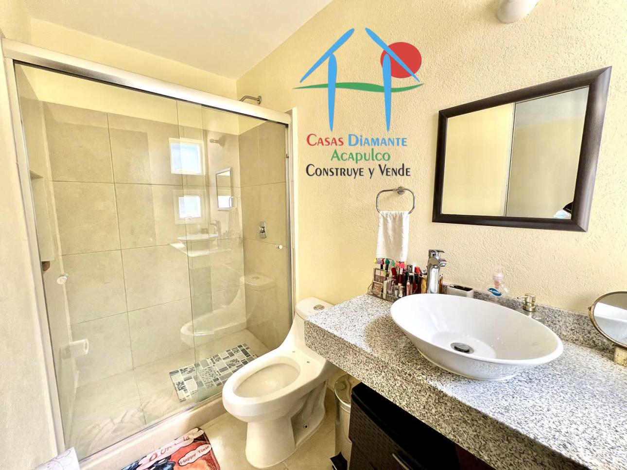 3 recámaras, roof garden con jacuzzi, terraza pergolada