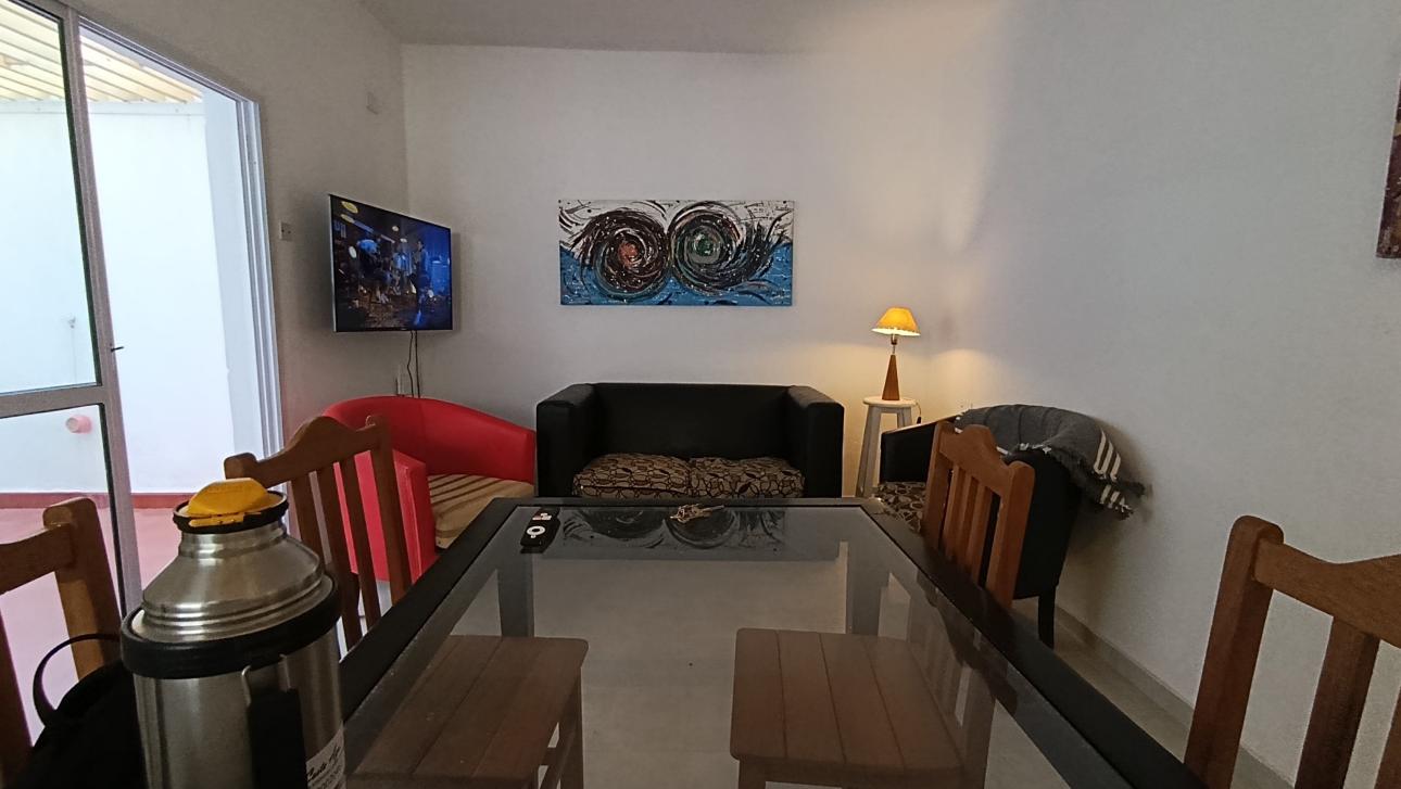 ALQUILER TEMPORARIO · DPTO 2D · PATIO CON ASADOR · GÜEMES ·