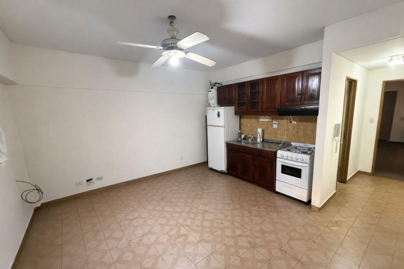 Venta de Depto 2 amb con cochera - Centro de V Ballestter