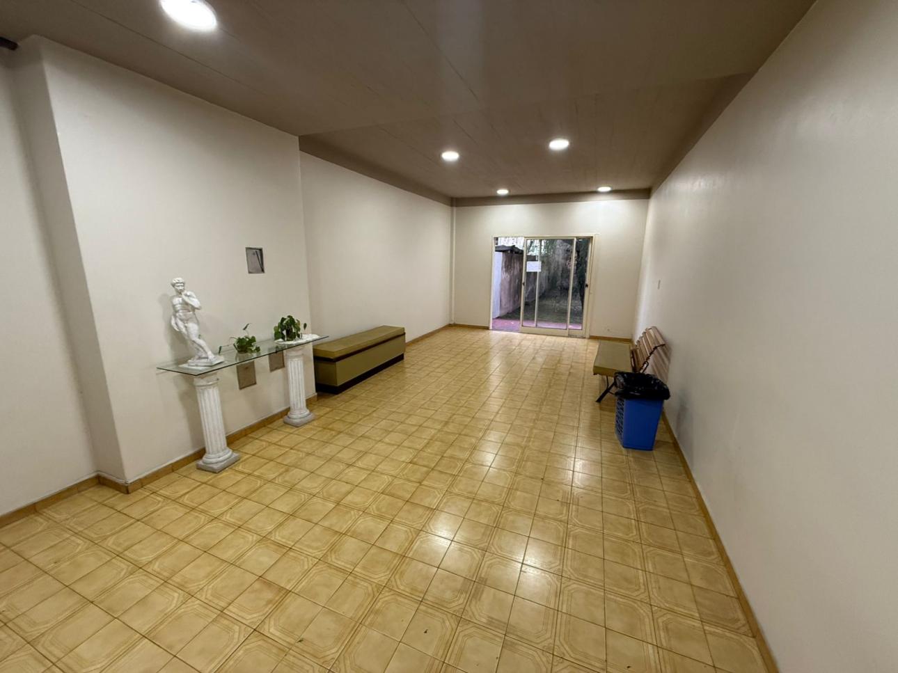 Venta de Depto 2 amb con cochera - Centro de V Ballestter