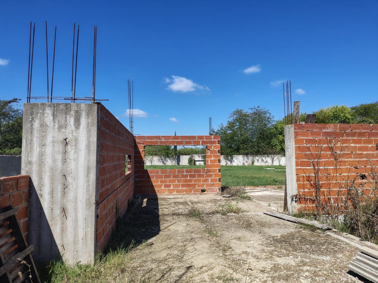 Lote con importantes mejoras