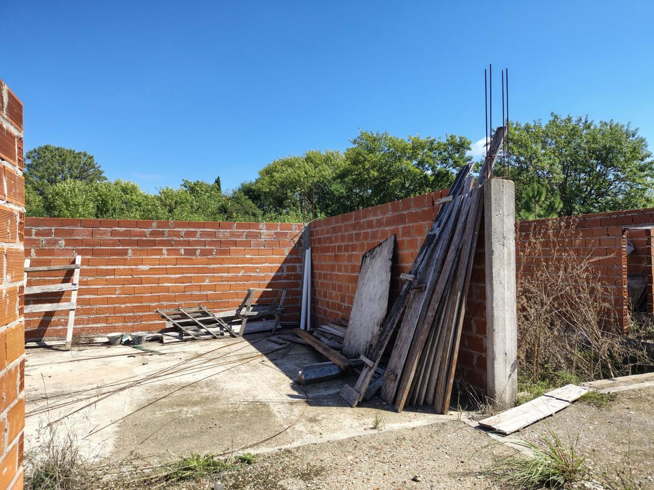 Lote con importantes mejoras