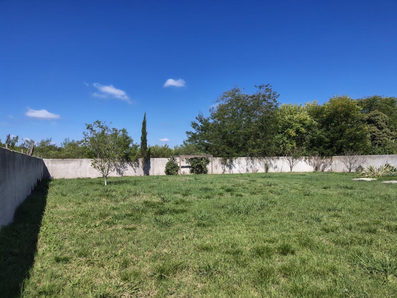 Lote con importantes mejoras