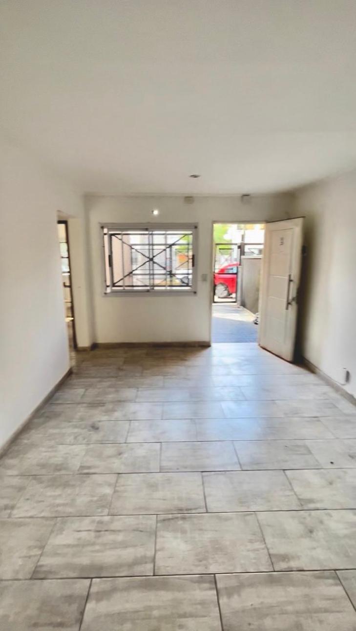 Venta - San Roque y Esmeralda - PB 3 amb c/cochera