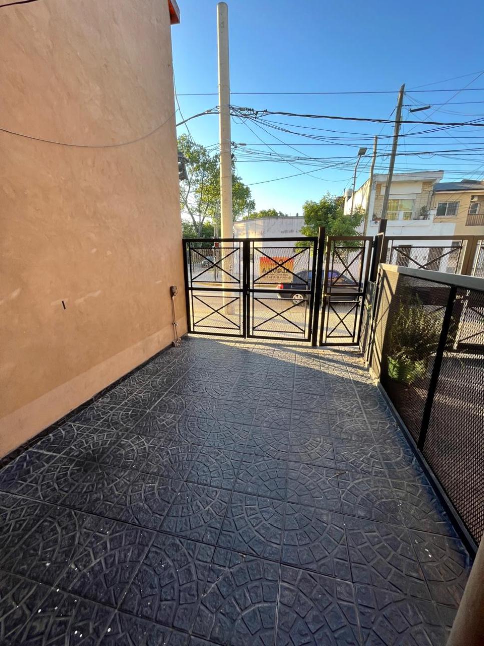 Venta - San Roque y Esmeralda - PB 3 amb c/cochera
