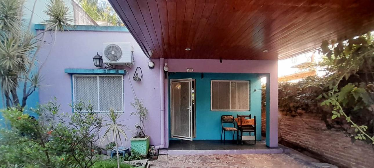 V.BALLESTER-CASA LOTE PROPIO-COCHERA-FONDO LIBRE
