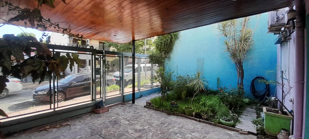 V.BALLESTER-CASA LOTE PROPIO-COCHERA-FONDO LIBRE