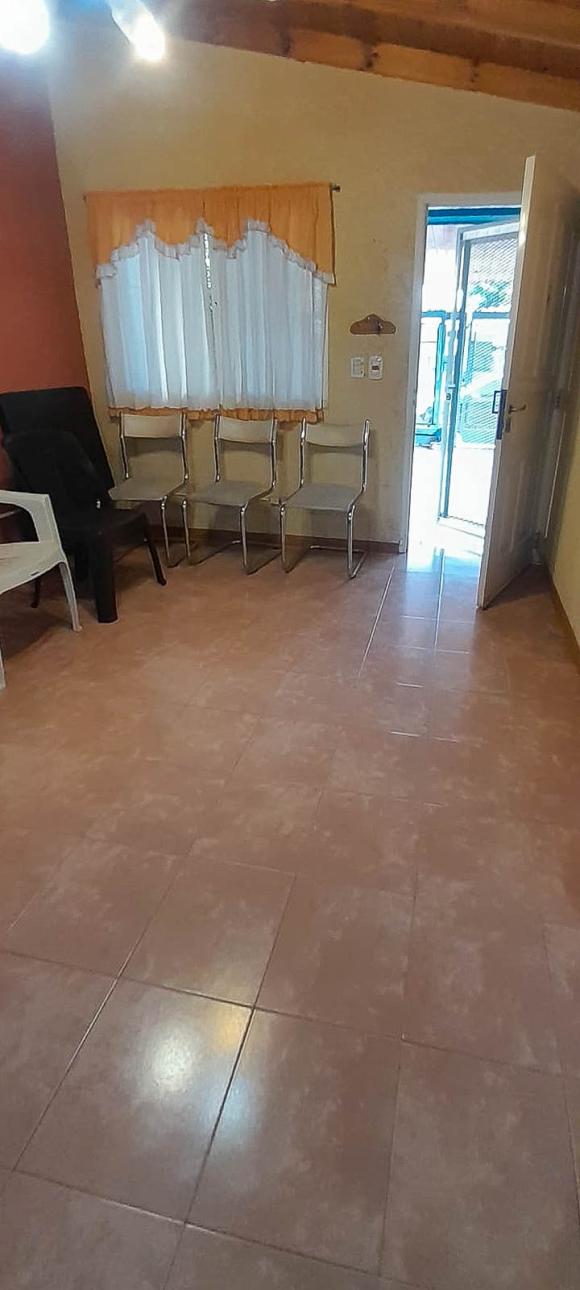 V.BALLESTER-CASA LOTE PROPIO-COCHERA-FONDO LIBRE