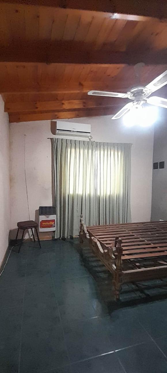 V.BALLESTER-CASA LOTE PROPIO-COCHERA-FONDO LIBRE