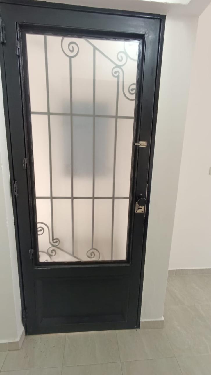 CASTELAR,1AMBIENTE, COCHERA-A/CREDITO,A/PROFESIONAL, COCHERA