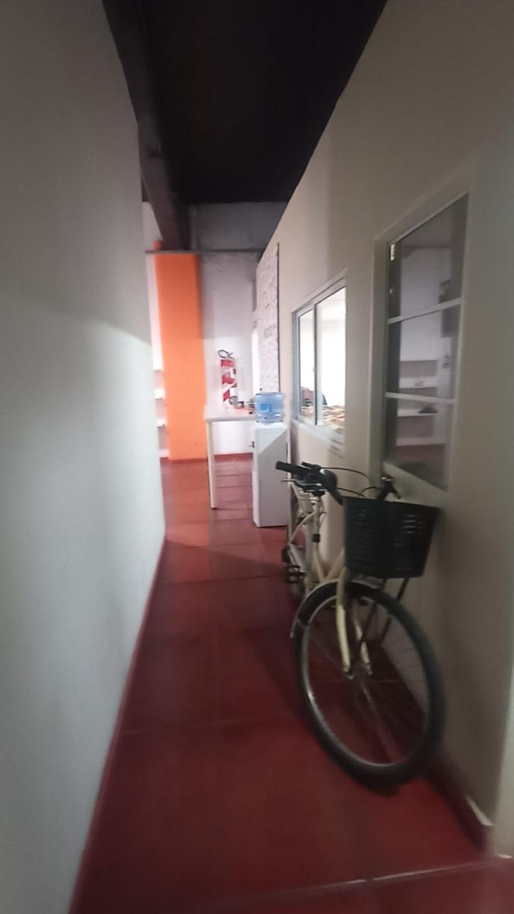 LOCAL COMERCIAL CON GAS INSTALADO