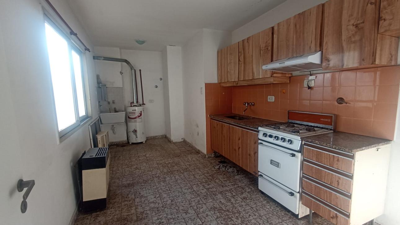 DEPARTAMENTO 3 AMBIENTES C/BALCON CORRIDO