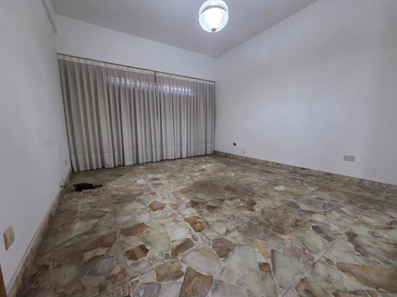 Departamento de 3 ambientes en Villa Bosch!!