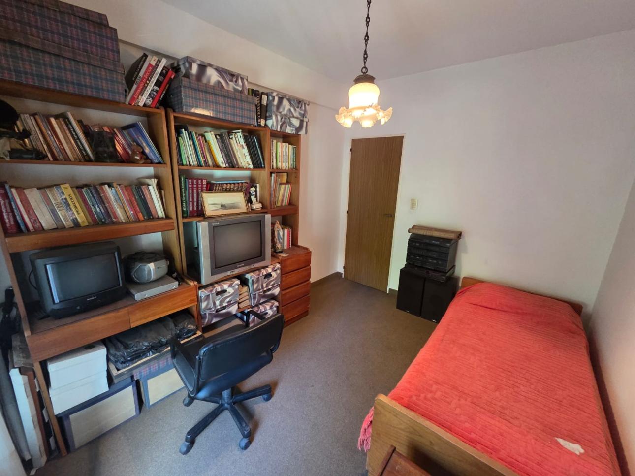 Departamento de 3 ambientes en Villa Bosch!!