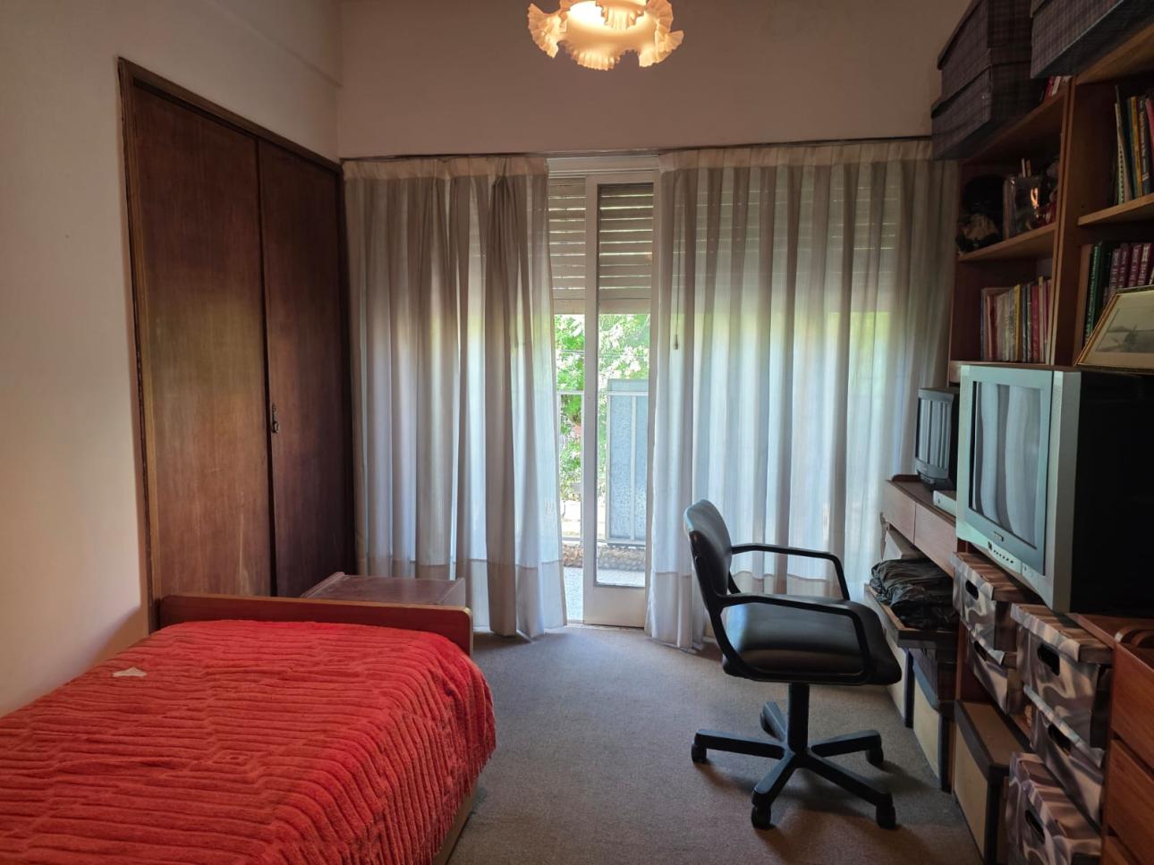 Departamento de 3 ambientes en Villa Bosch!!