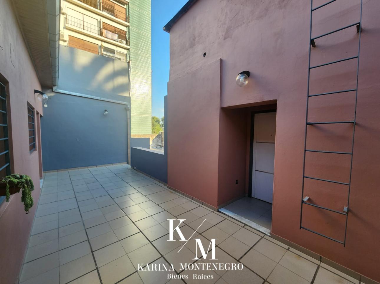 Departamento 2 amb tipo ph con balcon en Villa Ballester
