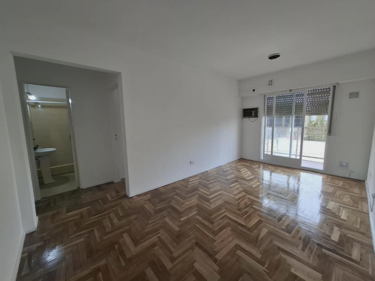 DEPARTAMENTO 3 AMBIENTES C/BALCON CORRIDO