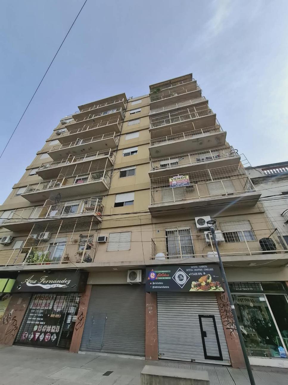 DEPARTAMENTO 3 AMBIENTES C/BALCON CORRIDO
