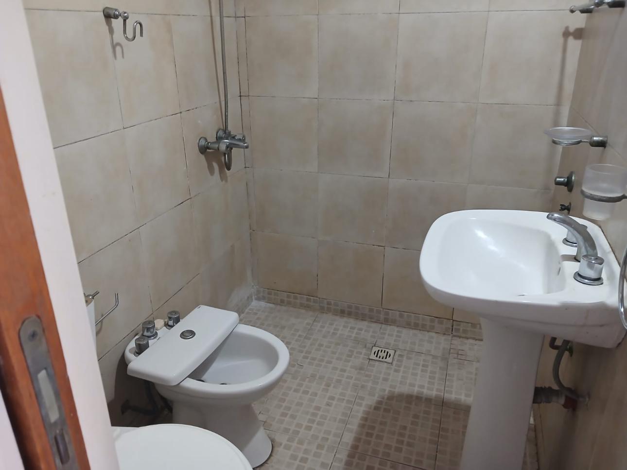 DEPARTAMENTO EN ALQUILER  EN G. CATAN