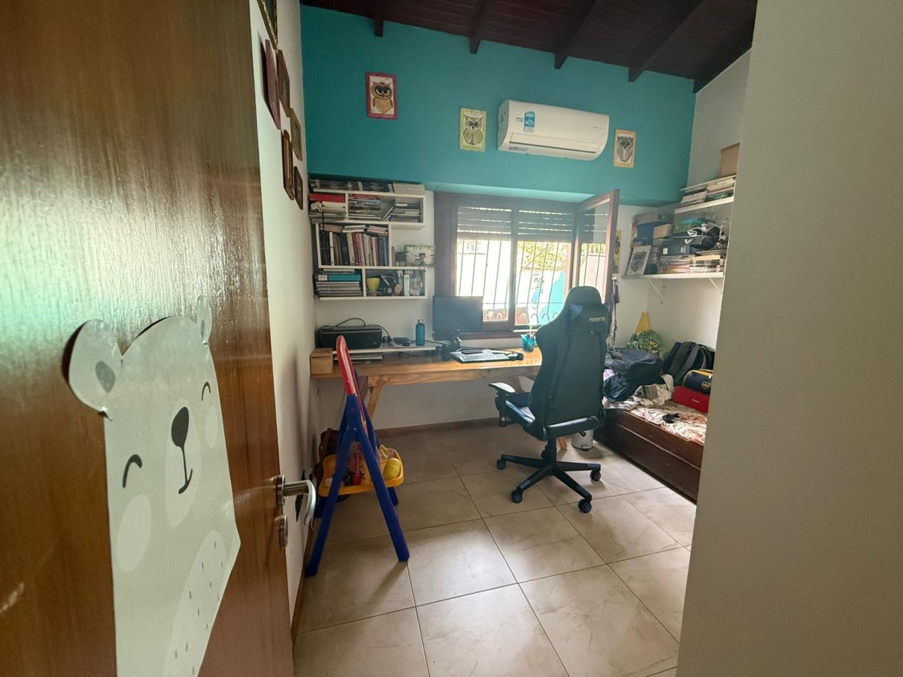HERMOSO PH TIPO CASA DE 4 AMBIENTES MUY BUEN ESTADO