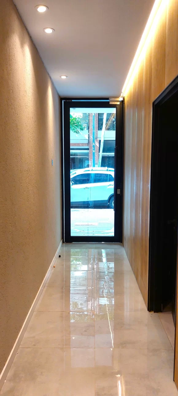 PRECIOSO MONOAMBIENTE A ESTRENAR CON BALCÓN