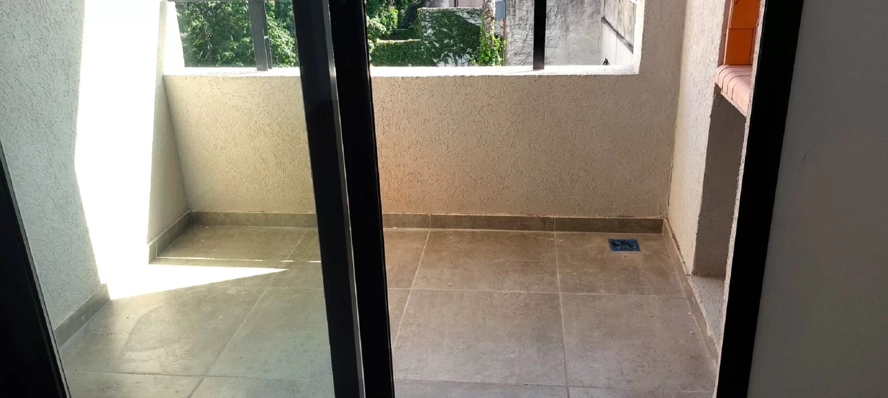 PRECIOSO MONOAMBIENTE A ESTRENAR CON BALCÓN