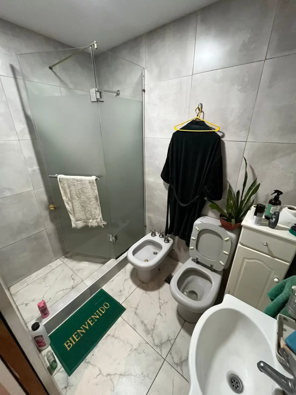 PH DE 4 AMBIENTES GRANDES PLANTA BAJA AL FONDO SIN EXPENSAS!