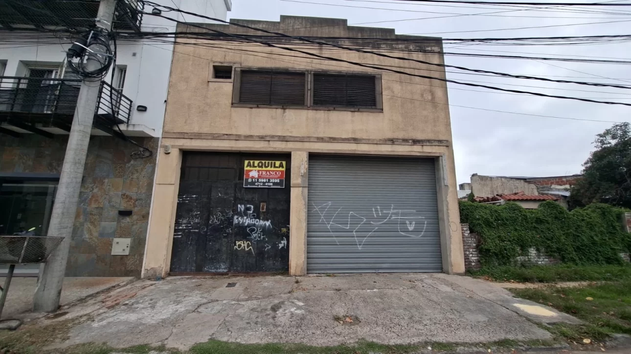GALPON DE 423 METROS