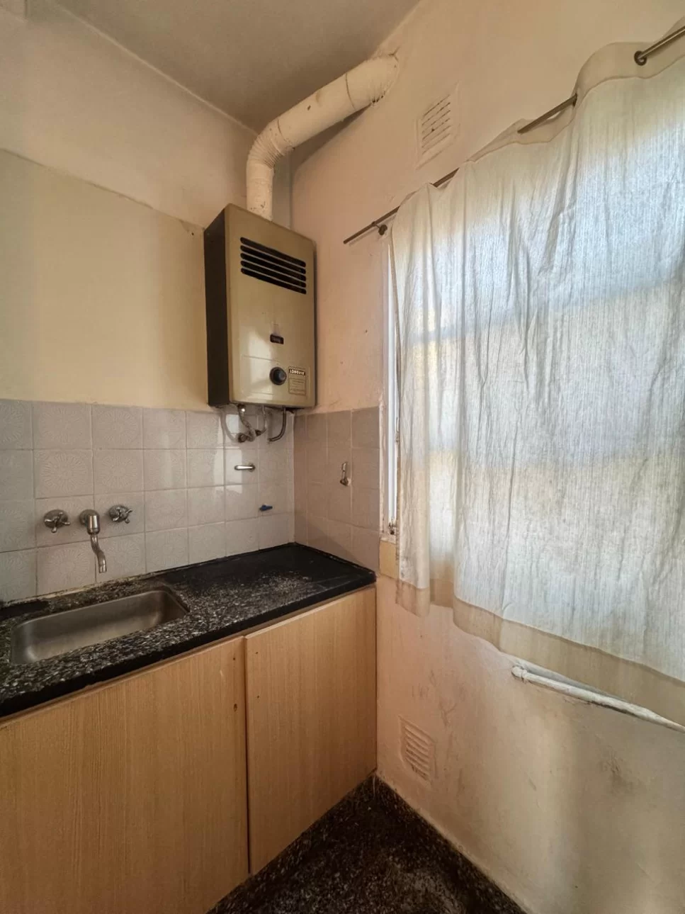 Oportunidad Unica! Depto. 3 Amb. Fte. a 200 m Av Triunvirato