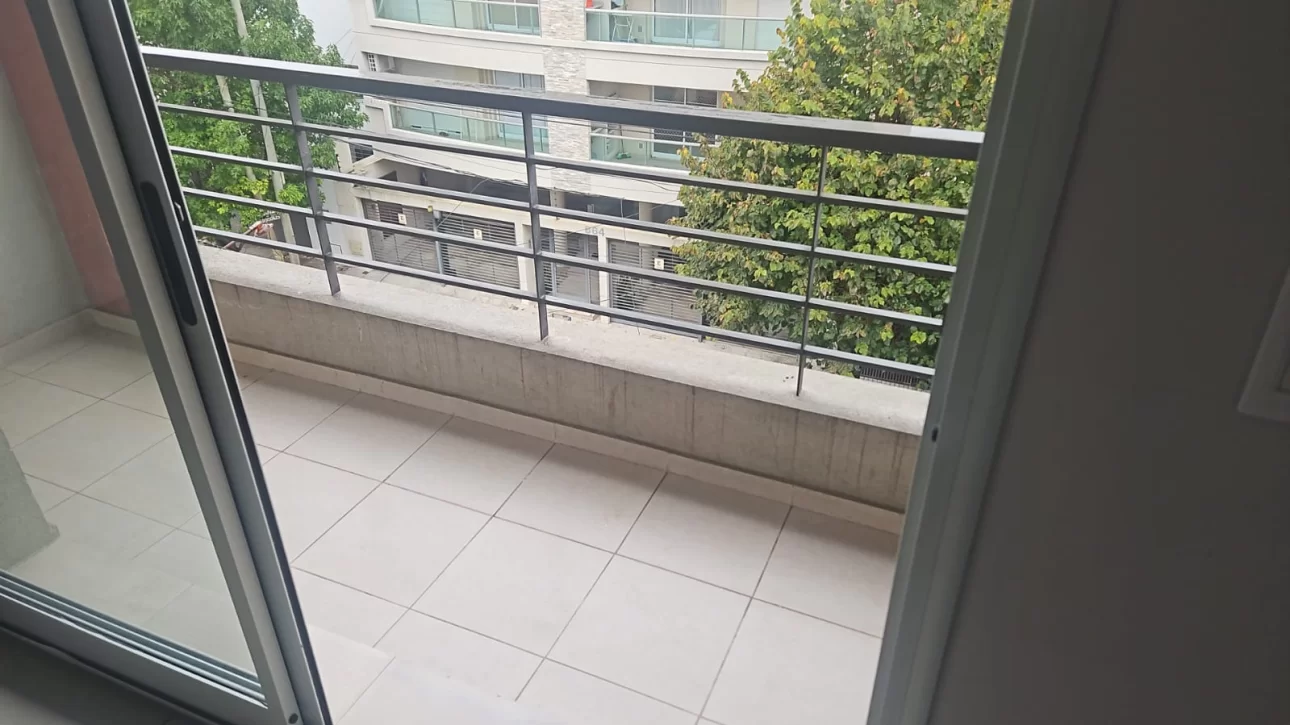 DEPARTAMENTO MONOAMBIENTE A POCAS CUADRAS DE LA ESTACION DE