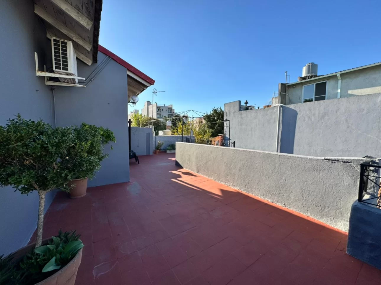 Venta de PH  4 amb - con terraza y garage.