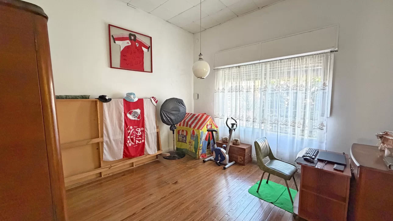 CASA MULTIFAMILIAR 3 AMBIENTES EN VILLA BALLESTER