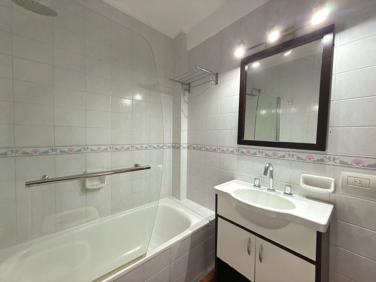Departamento de 2 y 1/2 ambientes en duplex con balcon
