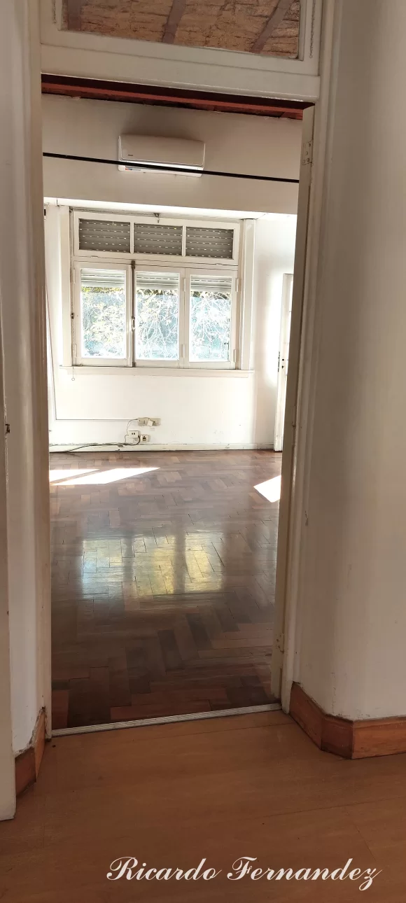 MUY BUEN PISO DE 83 METROS PROPIOS SIN EXPENSAS