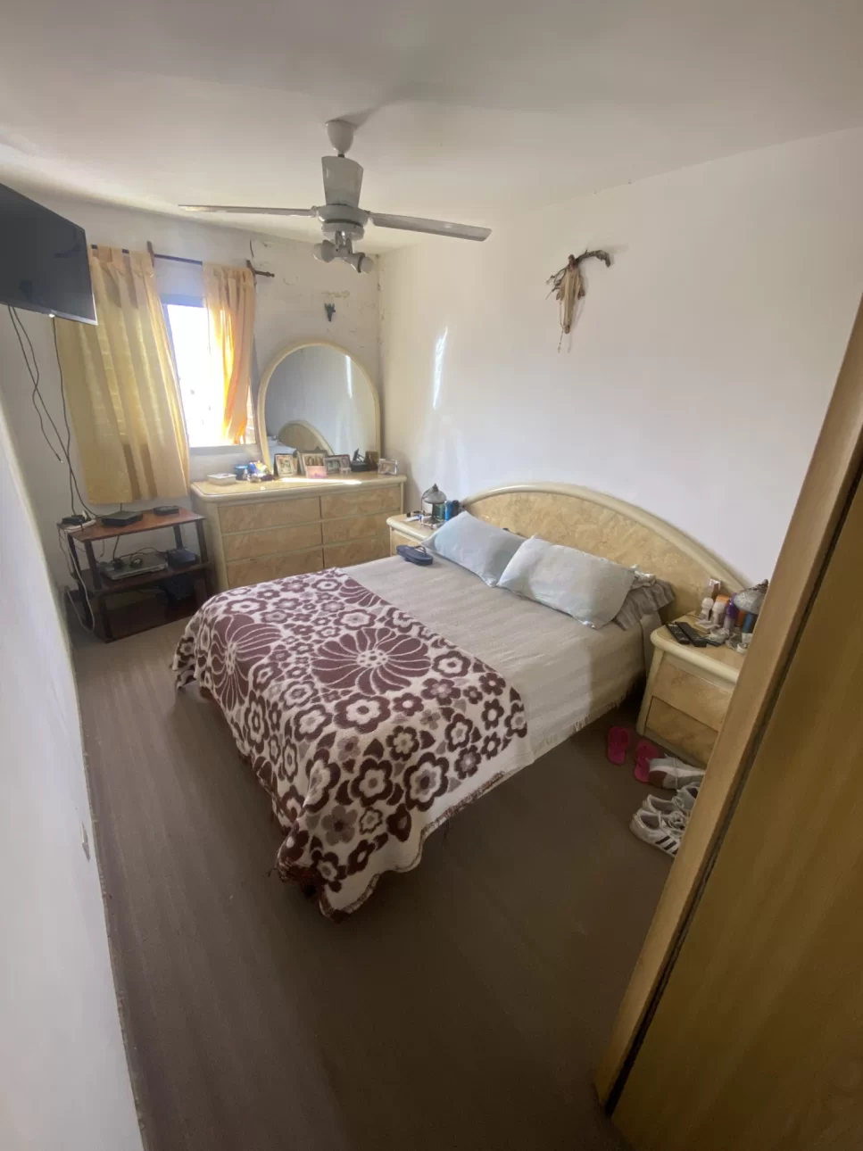 SE VENDE DPTO 5 AMB EN BARRIO PIEDRABUENA