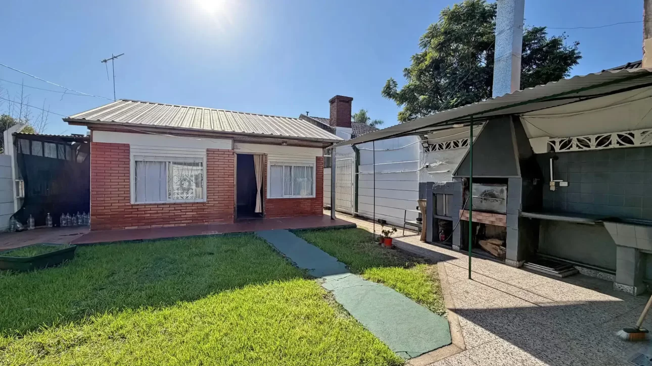 VENTA CASA MULTIFAMILIAR EN VILLA BALLESTER