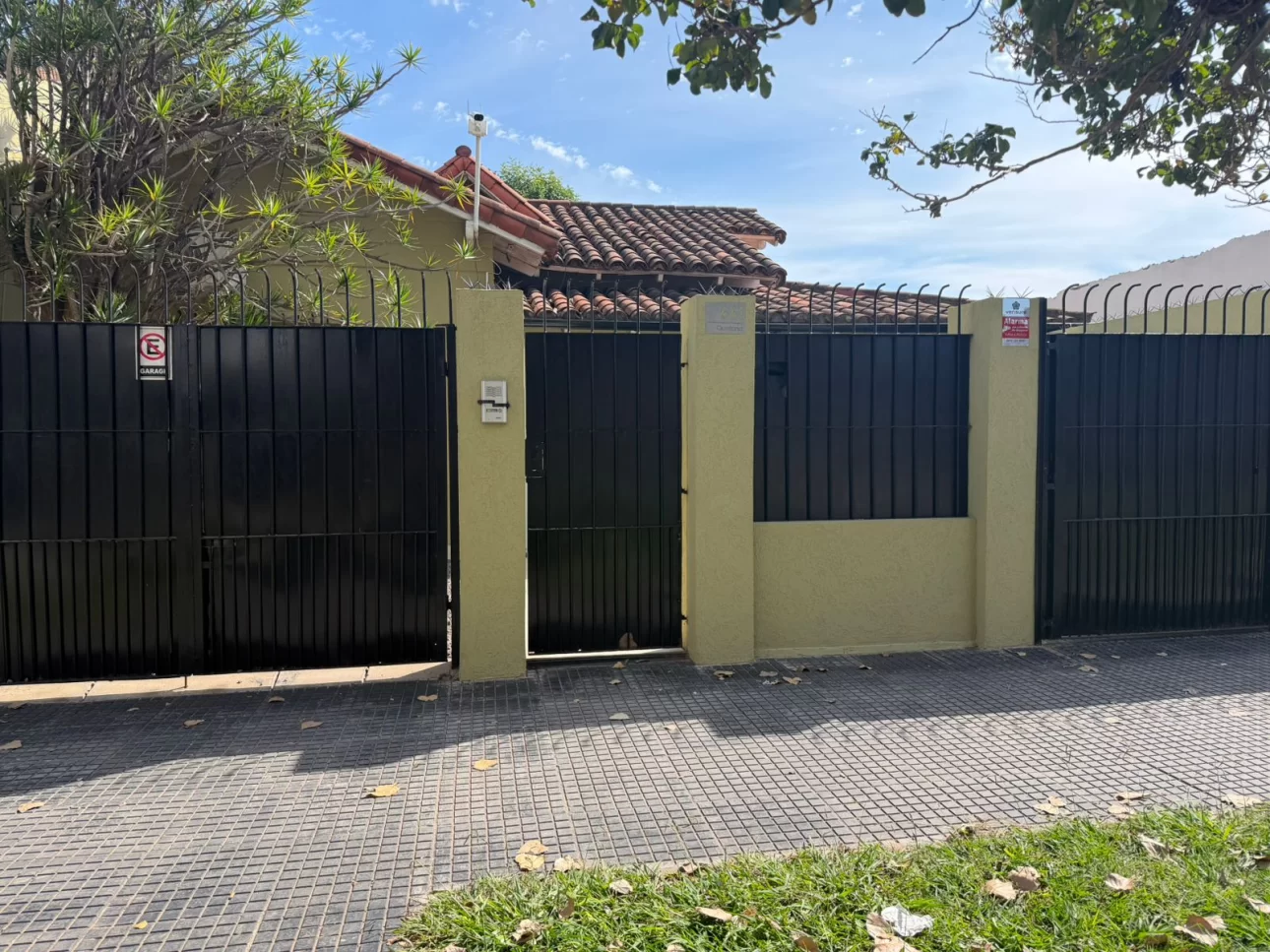 HERMOSA CASA 4 AMBIENTES