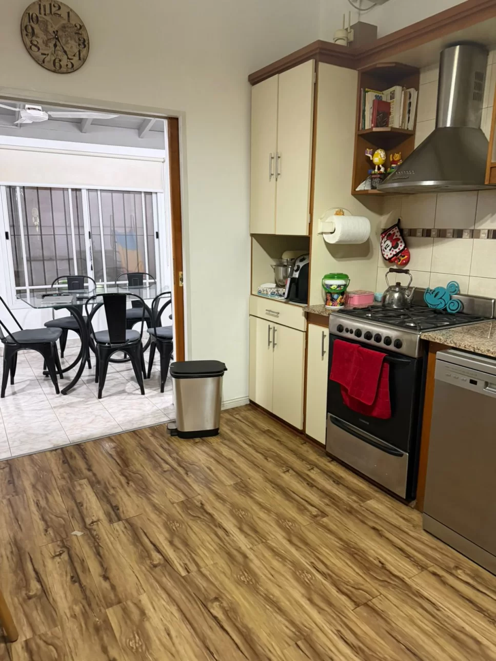 HERMOSA CASA 4 AMBIENTES