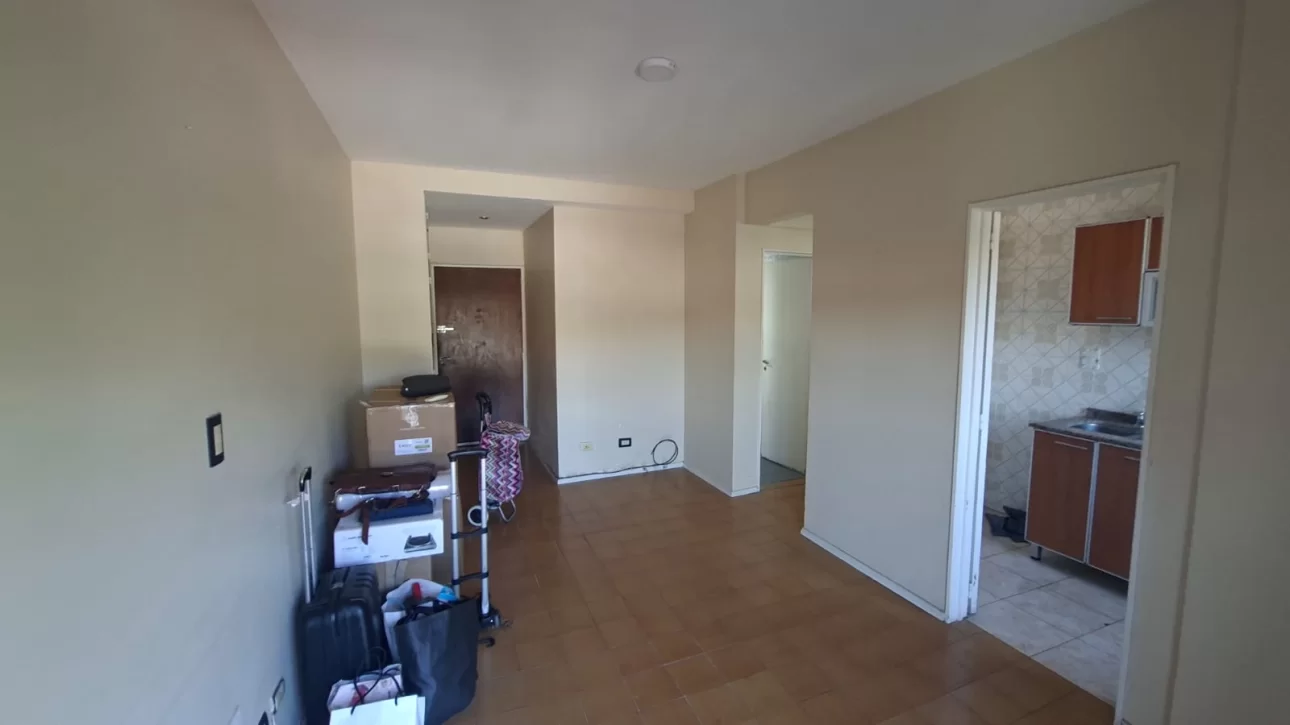 DEPARTAMENTO 2 AMBIENTES C/BALCON AL FRENTE