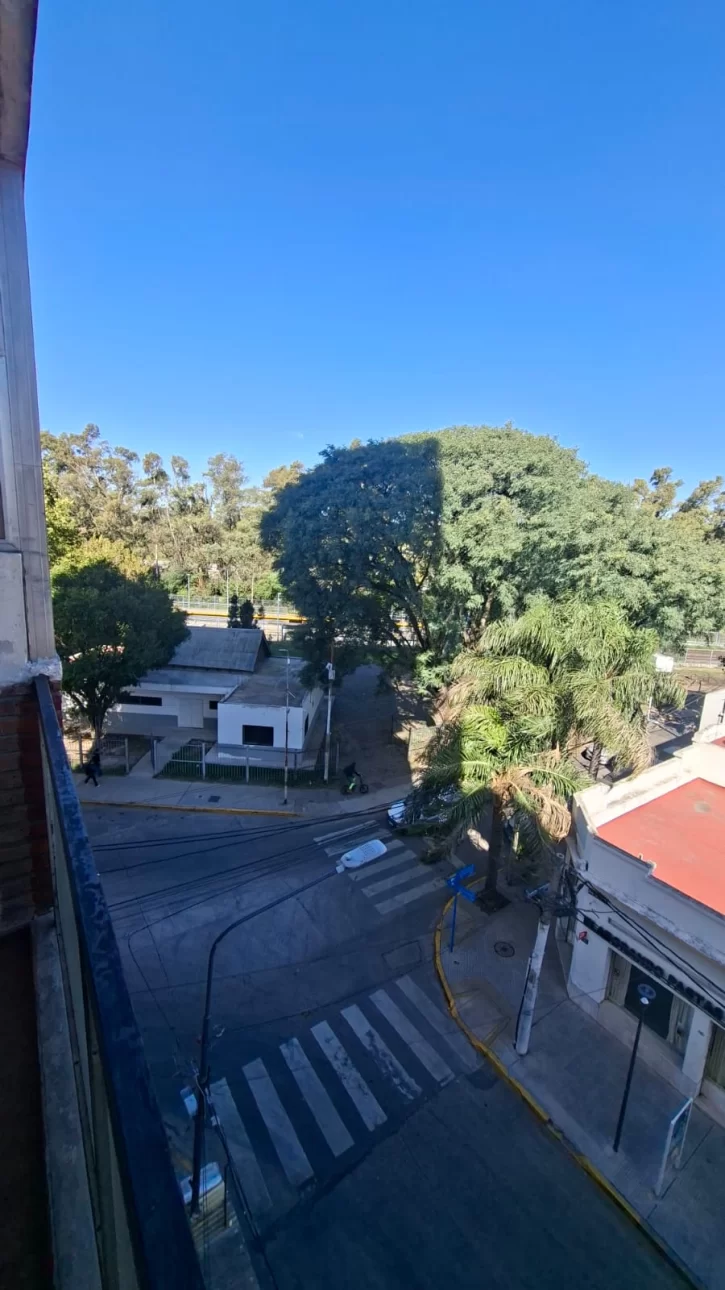 DEPARTAMENTO 2 AMBIENTES C/BALCON AL FRENTE