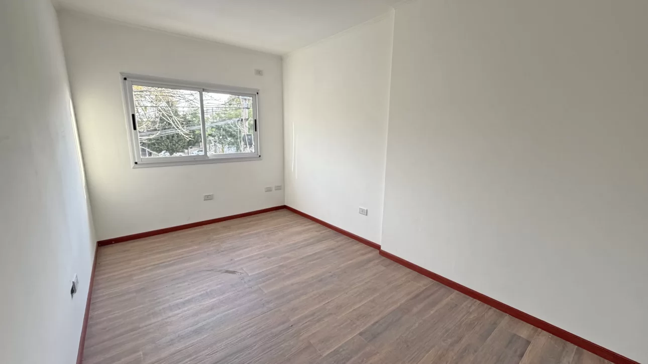 CASA 4 AMBIENTES LOTE PROPIO A 3 CUADRAS ESTACION SAN ANDRES