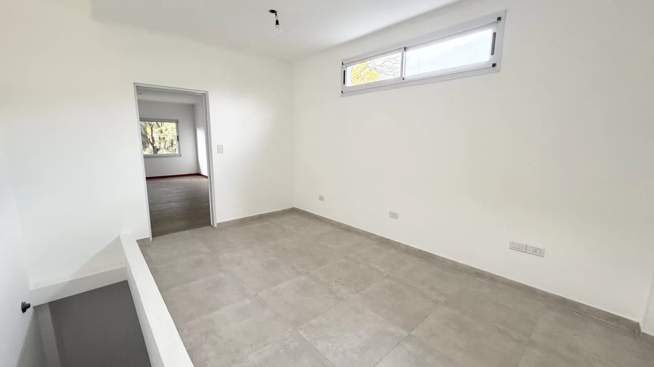 CASA 4 AMBIENTES LOTE PROPIO A 3 CUADRAS ESTACION SAN ANDRES