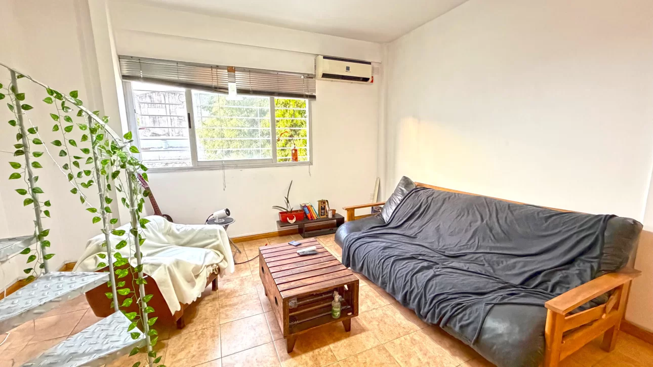 DEPARTAMENTO TIPO DUPLEX 2 AMBIENTES Y MEDIO CON TERRAZA