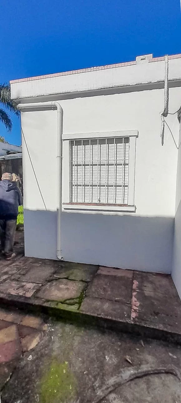 VENTA- J.L.SUAREZ- Casa Lote propio +consultorio+galpon
