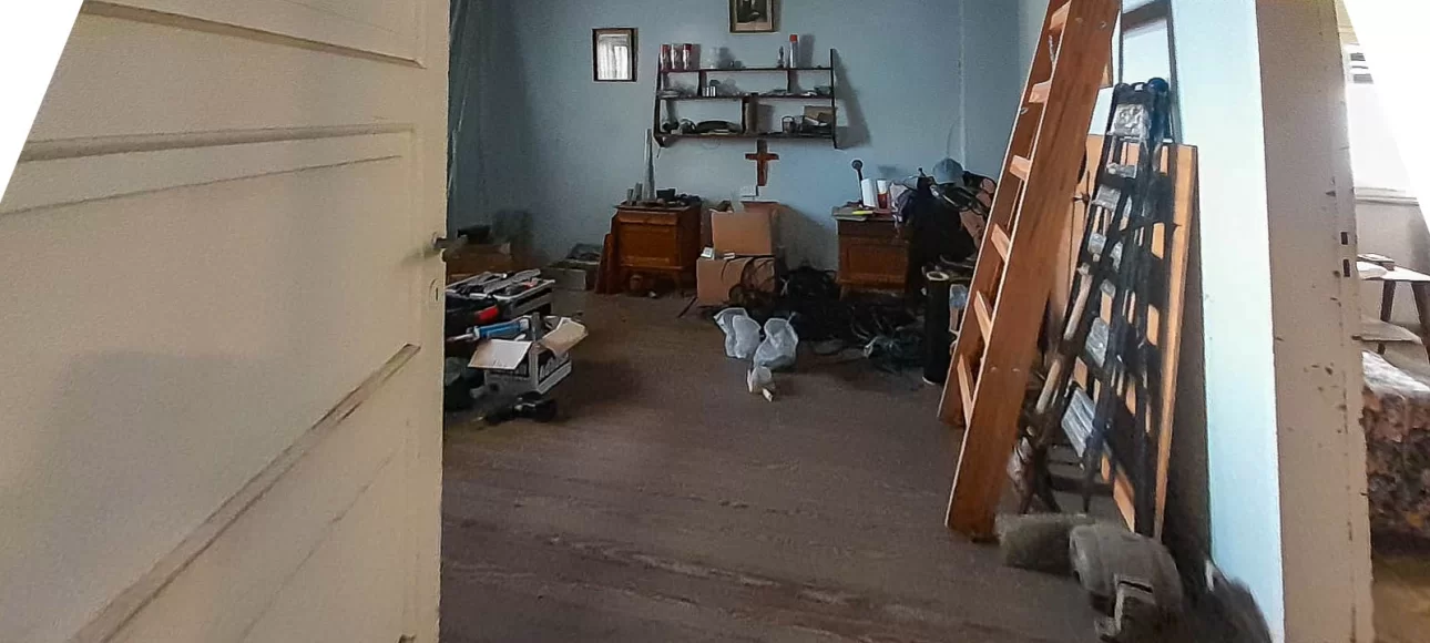 VENTA- J.L.SUAREZ- Casa Lote propio +consultorio+galpon