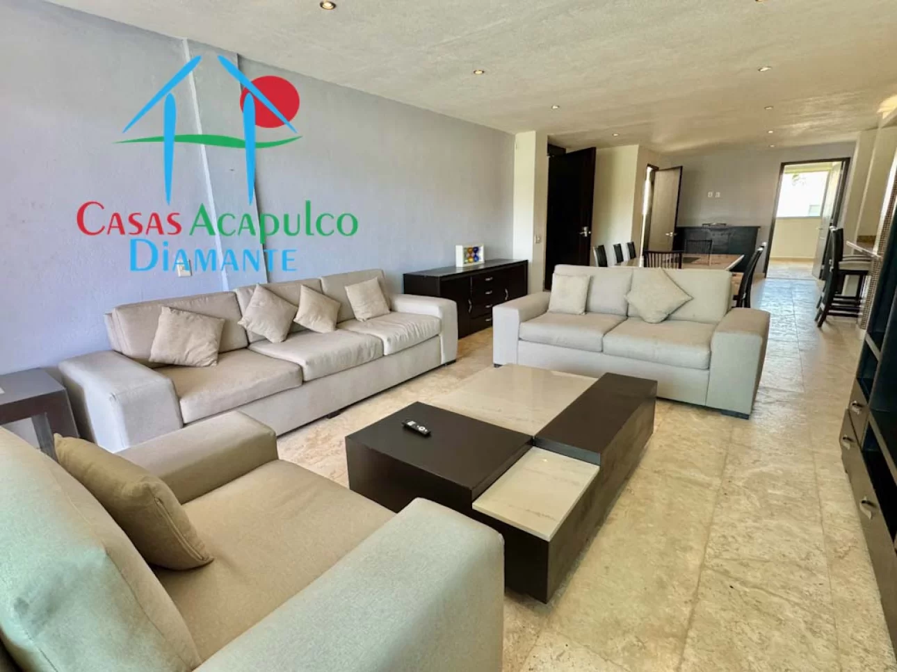 Departamento con vista al campo de golf y 4 recámaras